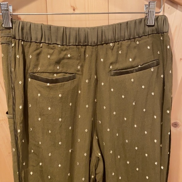Elevenses Goldform Olive Skinny Crop Pull On Pants Size 2 - Picture 8 of 13